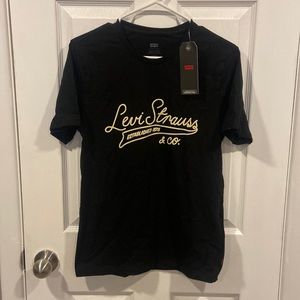 NWT Levi’s Black Logo T-shirt Size XS
